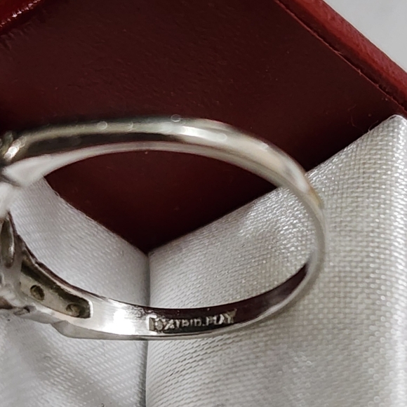 VINTAGE Platinum Cushion Cut Diamond Engagement Ring circ 1920's - Picture 7 of 9